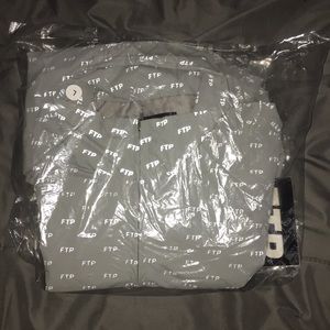 FTP WIndbreaker